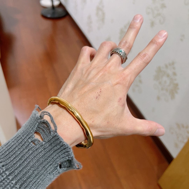 Gvc*1 bracelets